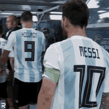 R2v Messi GIF - R2v Messi GIFs