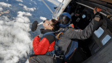 Hopperelec Skydiving GIF - Hopperelec Skydiving Jumping Out Of A Plane GIFs