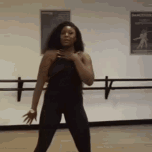 Black Lady Dancing Gif GIFs | Tenor