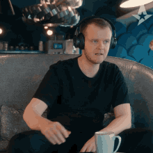 relax xyp9x astralis lean back recline