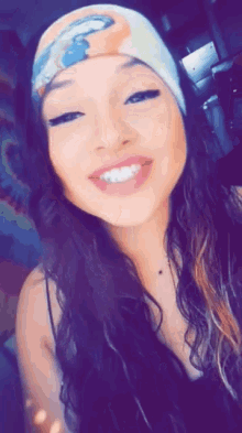 Latina Selfie GIF - Latina Selfie Smile GIFs