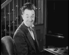 Stanlio GIF - Stan Laurel Oliver Hardy Laurel And Hardy GIFs