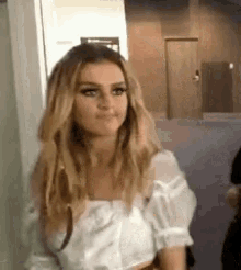Perrie Edwards Little Mix GIF - Perrie Edwards Little Mix Mirada GIFs