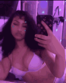 Mirror Selfie Tongue Out GIF - Mirror Selfie Tongue Out Pretty GIFs
