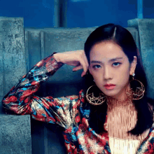 What Are You Looking At Jisoo GIF - What Are You Looking At Jisoo Blackpink GIFs