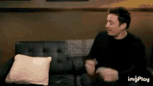 Jimmy Fallon Justin Timberlake GIF - Jimmy Fallon Justin Timberlake Sitting On The Couch GIFs