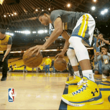 Steph Curry Dribbling GIF - Dribble Steph Curry Stephen Curry GIFs