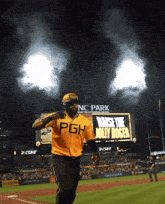 Pittsburgh Pirates Carlos Santana GIF - Pittsburgh Pirates Carlos Santana Mlb GIFs