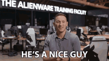 Hes A Nice Guy Smiling GIF - Hes A Nice Guy Nice Guy Smiling GIFs