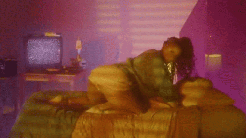 chloe-bailey.gif