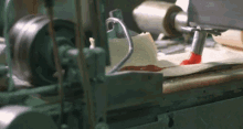 4 GIF - Assembly Line Food Pastry GIFs