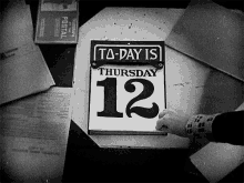Friday 13 GIF - Friday 13 Superstition GIFs