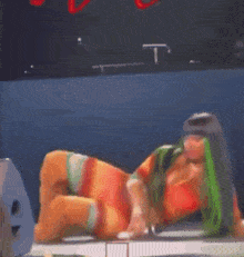 Oinka Leg Up GIF - Oinka Leg Up Nicki Minaj GIFs