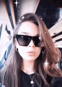 Hailee Steinfeld Sunglasses GIF - Hailee Steinfeld Sunglasses Selfie GIFs
