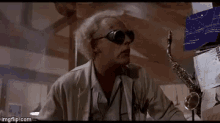 Doc Emmet Brown GIF - Doc Emmet Brown Back To The Future GIFs
