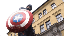 Falcon And The Winter Soldier John Walker GIF - Falcon And The Winter Soldier John Walker Bloody Shield GIFs