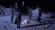 brujas fogata fuego velas negras