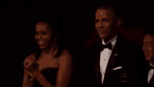 Obama Dancing GIF - Obama Dancing The Obamas GIFs