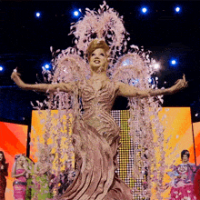 Middle Finger Willow Pill GIF - Middle Finger Willow Pill Rupaul’s Drag Race GIFs