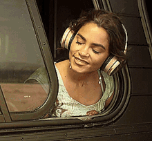Lucy Alves GIF - Lucy Alves GIFs