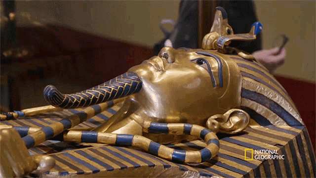 Golden Mask The Tomb Of Tutankhamun GIF - Golden Mask The Tomb Of  Tutankhamun Lost Treasures Of Egypt - Discover & Share GIFs