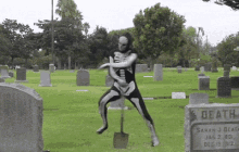 Halloween GIF - Skelton Skeletor Dance GIFs