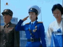 北朝鮮　きたちょうせん　ご辞儀 GIF - North Korea Bow Salute GIFs