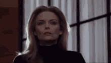 Michelle Pfeiffer I Dont Know GIF - Michelle Pfeiffer I Dont Know No Idea GIFs