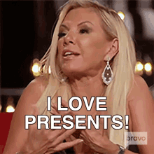I Love Presents Real Housewives Of New York GIF - I Love Presents Real Housewives Of New York I Love Gifts GIFs
