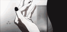 kaneki tokyoghoul cracking knuckles hands