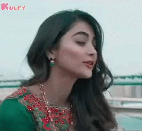 Flying Kiss Gif Video Download - Colaboratory