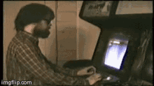 weezer rivers cuomo arcade cabinet man gamer