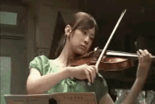 北川景子　きたがわけいこ　ギター　楽器　音楽 GIF - Keiko Kitagawa Japan Japanese Girl GIFs