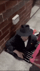 GIF