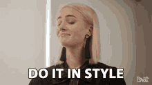Do It In Style Fashion GIF - Do It In Style Fashion Sassy GIFs