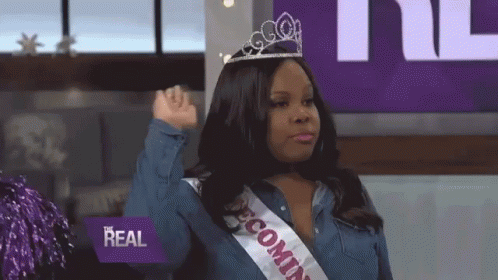 amber-riley-queen.gif