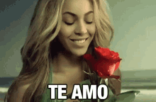 Te Amo GIF - Beyonce Teamo Flowers GIFs