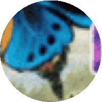 a blurry picture of a blue circle with a purple border