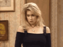 Kelly Pout GIF - Kelly Bundy Christina Applegate Married With Children GIFs