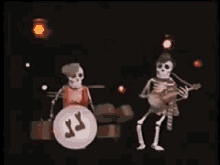 les squelletes skeletons band halloween telefrancais