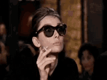 Audrey Hempburn Stare GIF - Audrey Hempburn Stare Looking GIFs