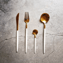 cutlery gold forks flowers arrangement