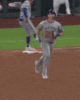 a baseball player for the new york mets is running
