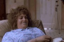 Goldie Hawn Death Becomes Her GIF - Goldie Hawn Death Becomes Her Finger Lick GIFs