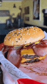 Bacon Cheeseburger Burgers GIF - Bacon Cheeseburger Burgers Cheese Burger GIFs