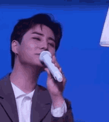 Day6young K Singing GIF