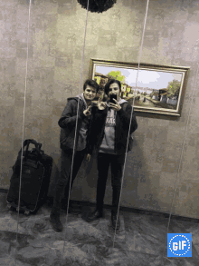 Burak Abu And Ben Peace GIF - Burak Abu And Ben Peace Mirror Selfie GIFs