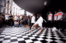 Made2move Gent GIF - Made2move Gent Break Dance GIFs
