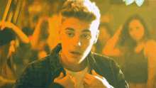 Fixing My Jacket Justin Bieber GIF - Fixing My Jacket Justin Bieber Confident Song GIFs