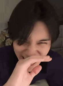 Hendery Laughing Stopped Wayv GIF - Hendery Laughing Stopped Wayv Nct GIFs